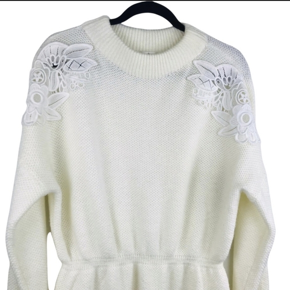 Camber & Grace Off white Oversized Beautiful Lace Shoulder Sweater Dress XL - Picture 3 of 12
